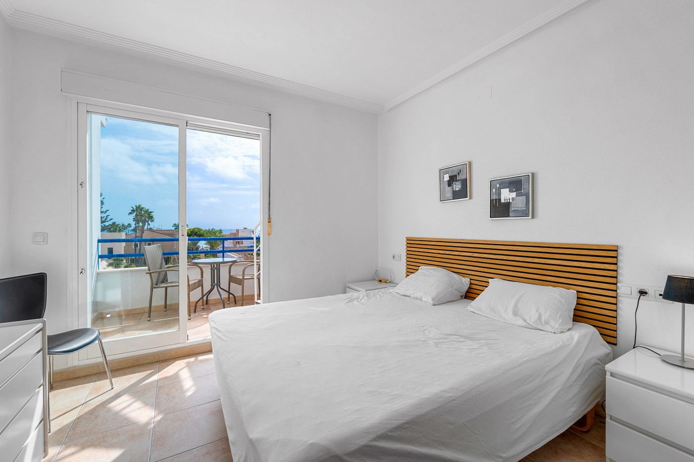 For sale - 3 Bedroom 2 Bathroom Apartment in Torrevieja - Costa Blanca  - Alicante