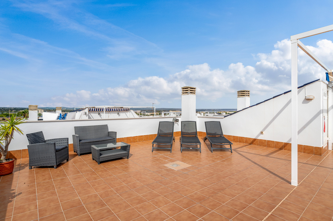 For sale - 3 Bedroom 2 Bathroom Apartment in Torrevieja - Costa Blanca  - Alicante