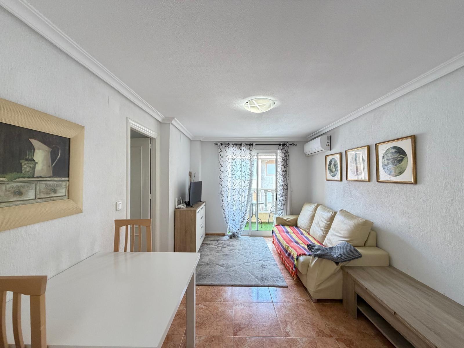 For sale - 2 Bedroom 1 Bathroom Apartment in Torrevieja - PARQUE DE LAS NACIONES  - Alicante