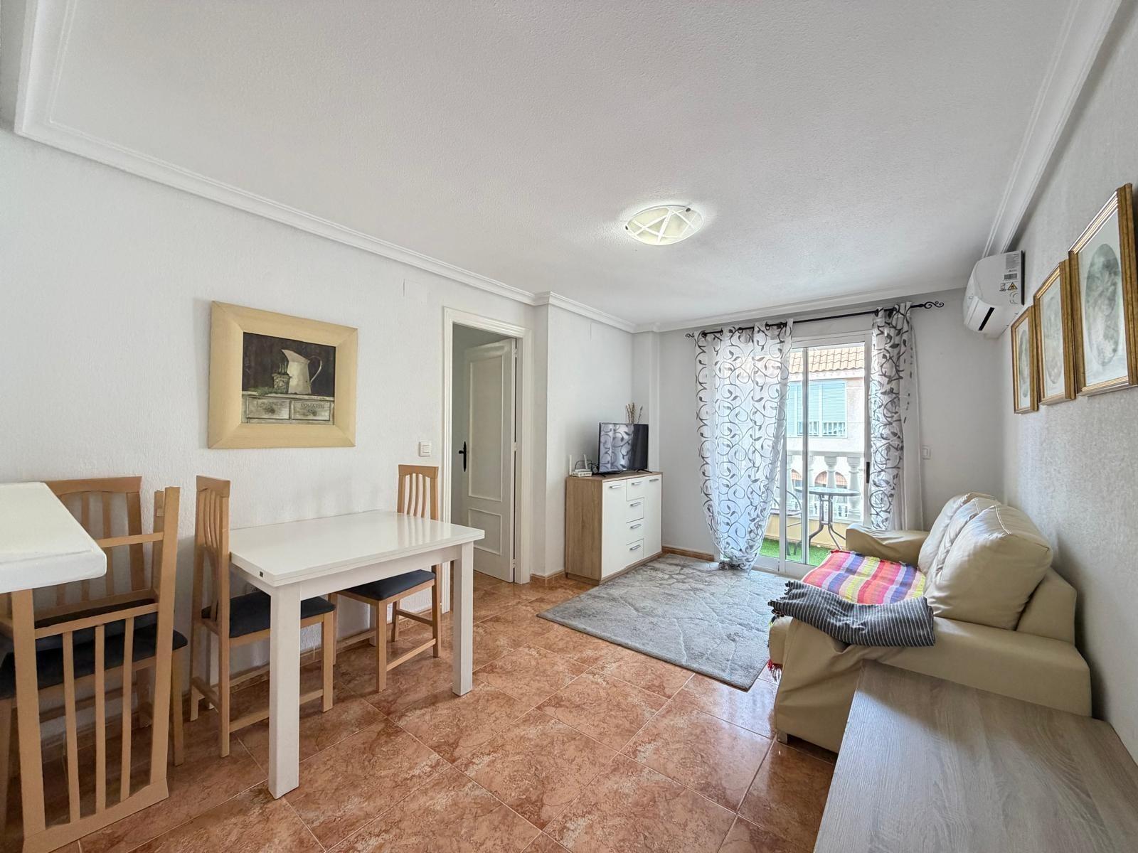For sale - 2 Bedroom 1 Bathroom Apartment in Torrevieja - PARQUE DE LAS NACIONES  - Alicante