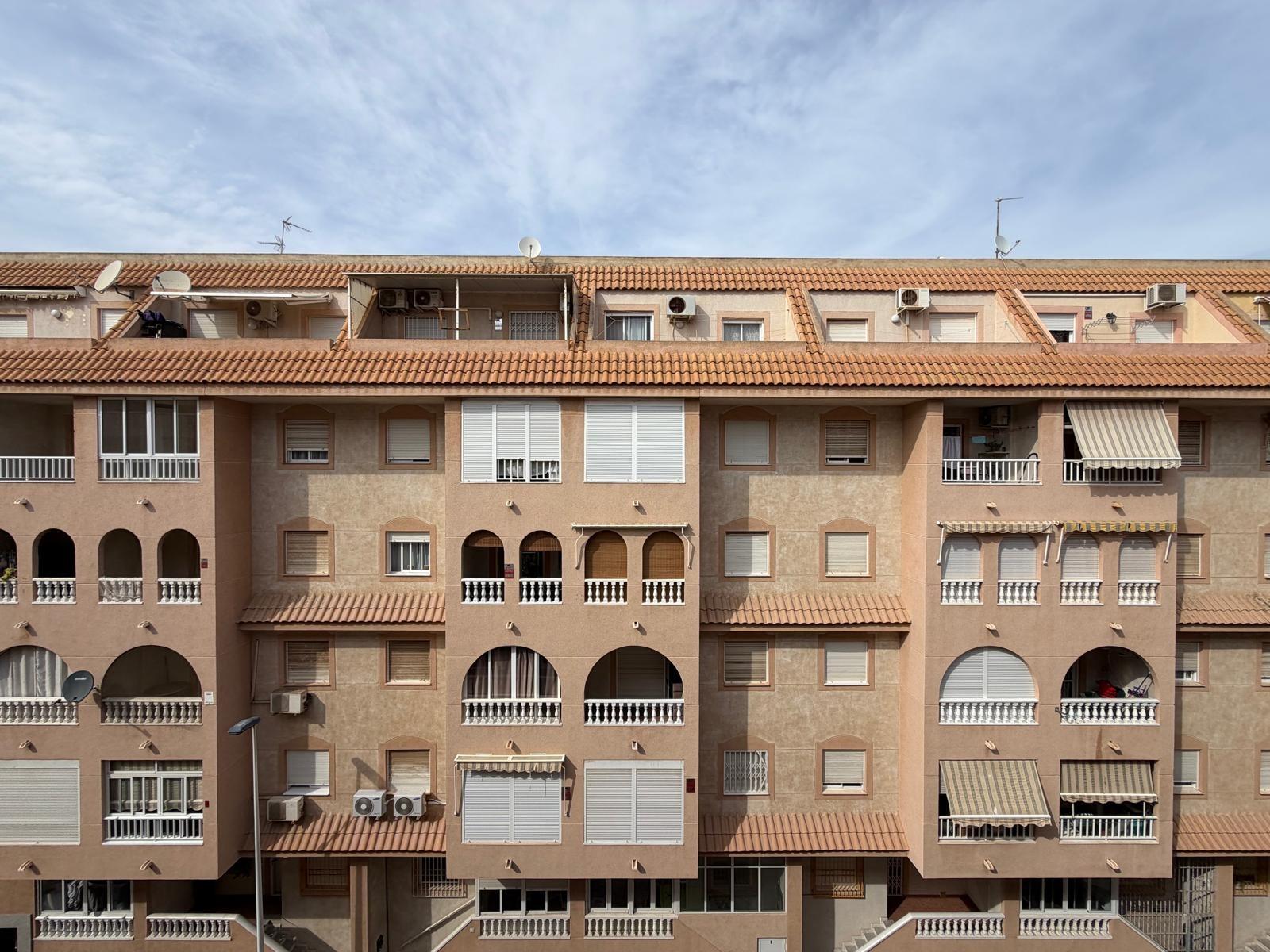 For sale - 2 Bedroom 1 Bathroom Apartment in Torrevieja - PARQUE DE LAS NACIONES  - Alicante