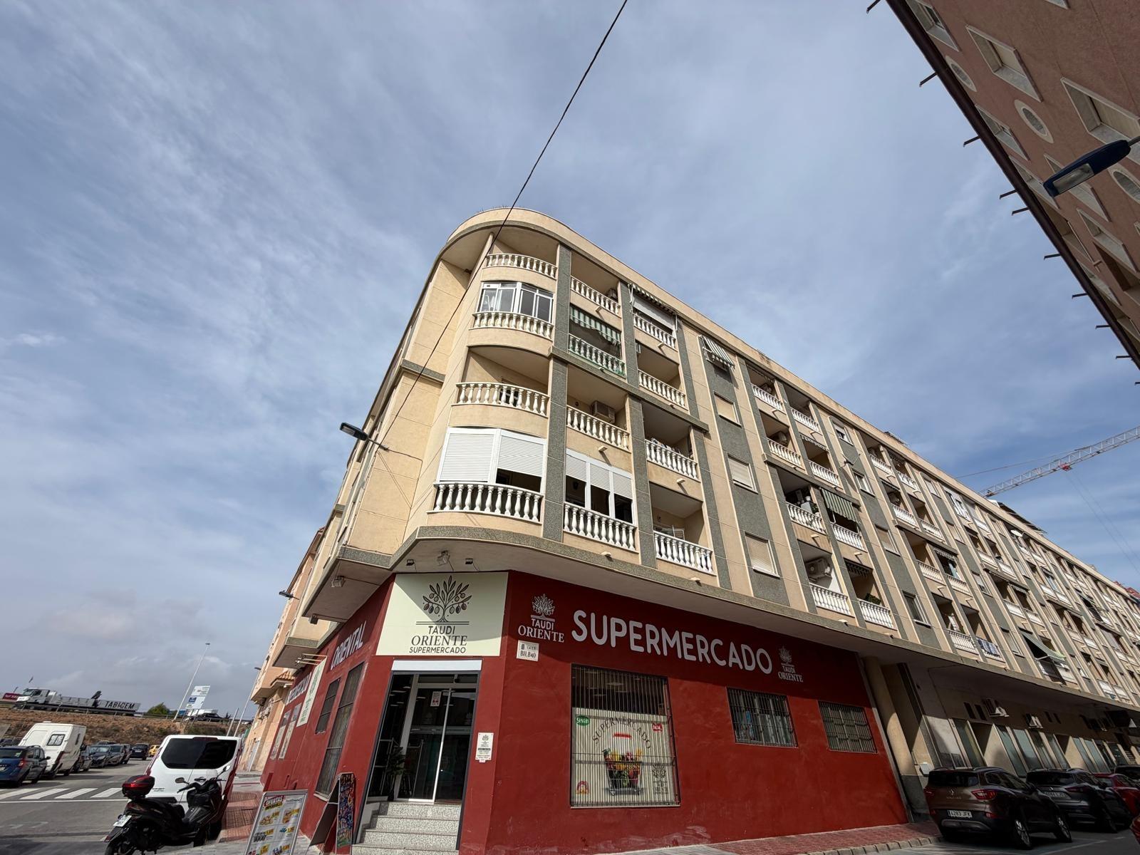 For sale - 2 Bedroom 1 Bathroom Apartment in Torrevieja - PARQUE DE LAS NACIONES  - Alicante