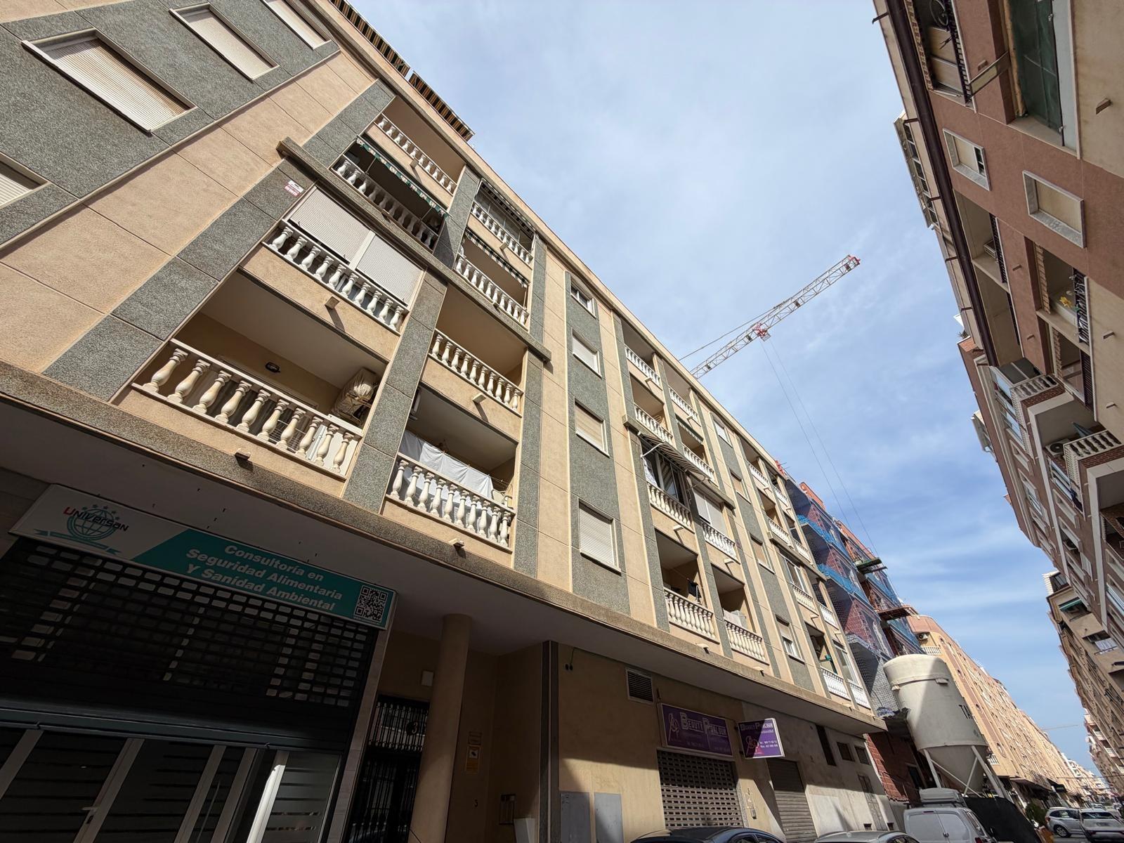 For sale - 2 Bedroom 1 Bathroom Apartment in Torrevieja - PARQUE DE LAS NACIONES  - Alicante