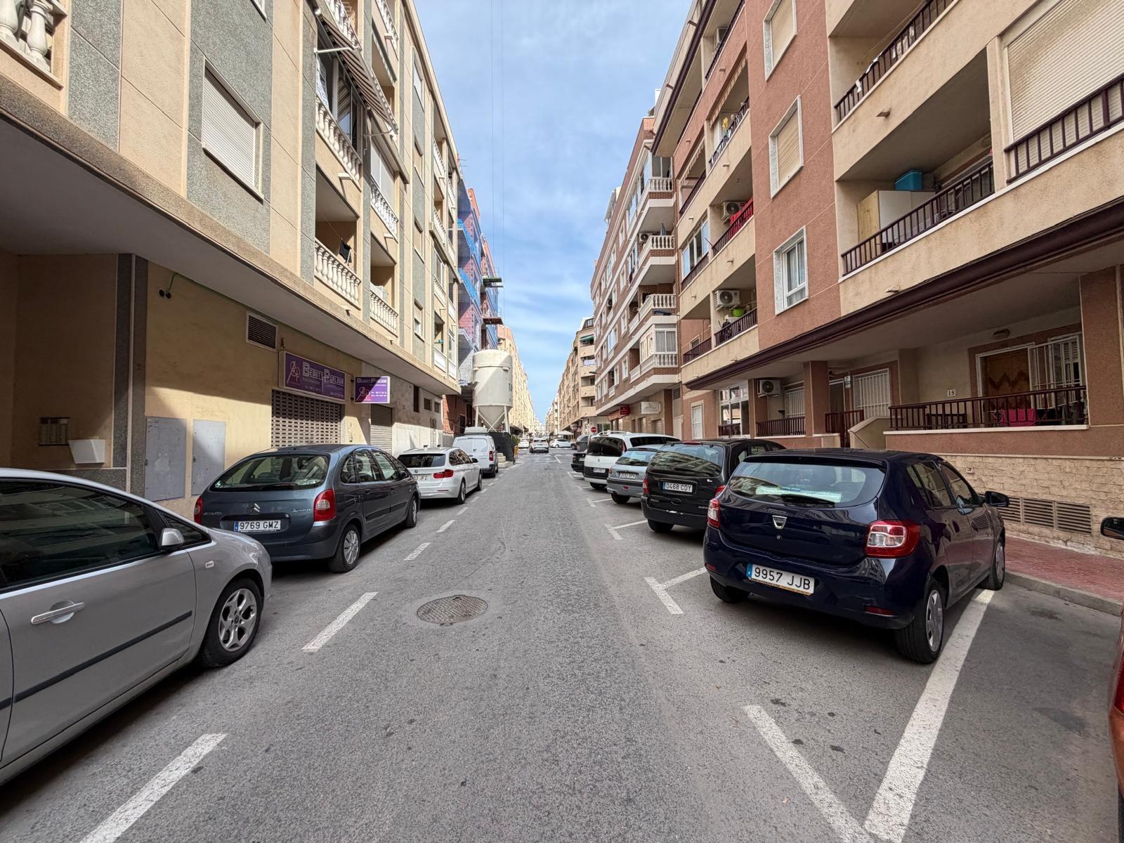For sale - 2 Bedroom 1 Bathroom Apartment in Torrevieja - PARQUE DE LAS NACIONES  - Alicante