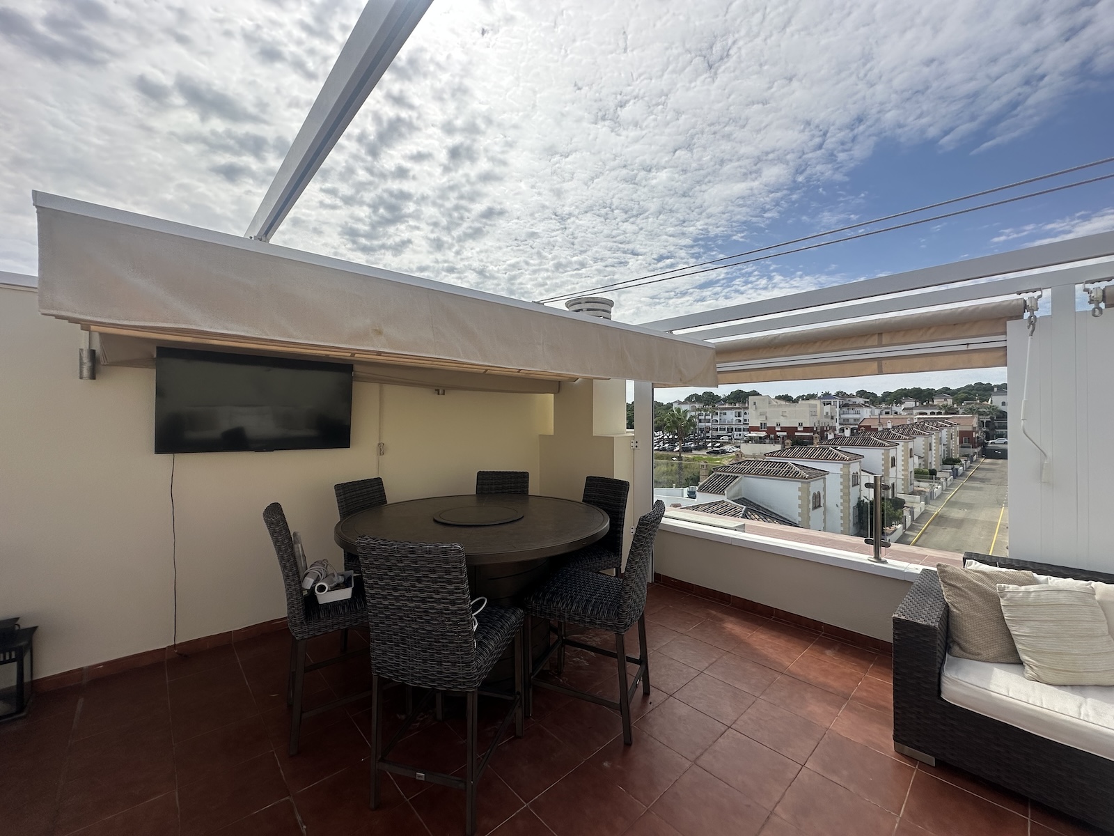 For sale - 2 Bedroom 2 Bathroom Apartment in Villamartin - Costa Blanca  - Alicante