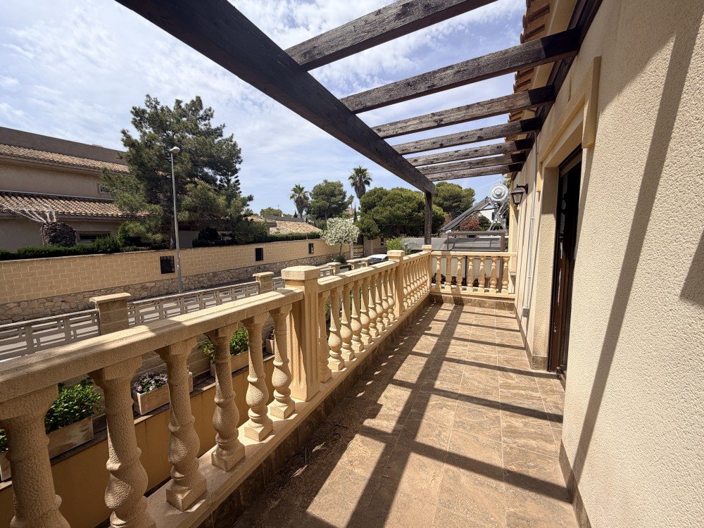 For sale - 3 Bedroom 2 Bathroom Villa in Orihuela Costa - Costa Blanca  - Alicante