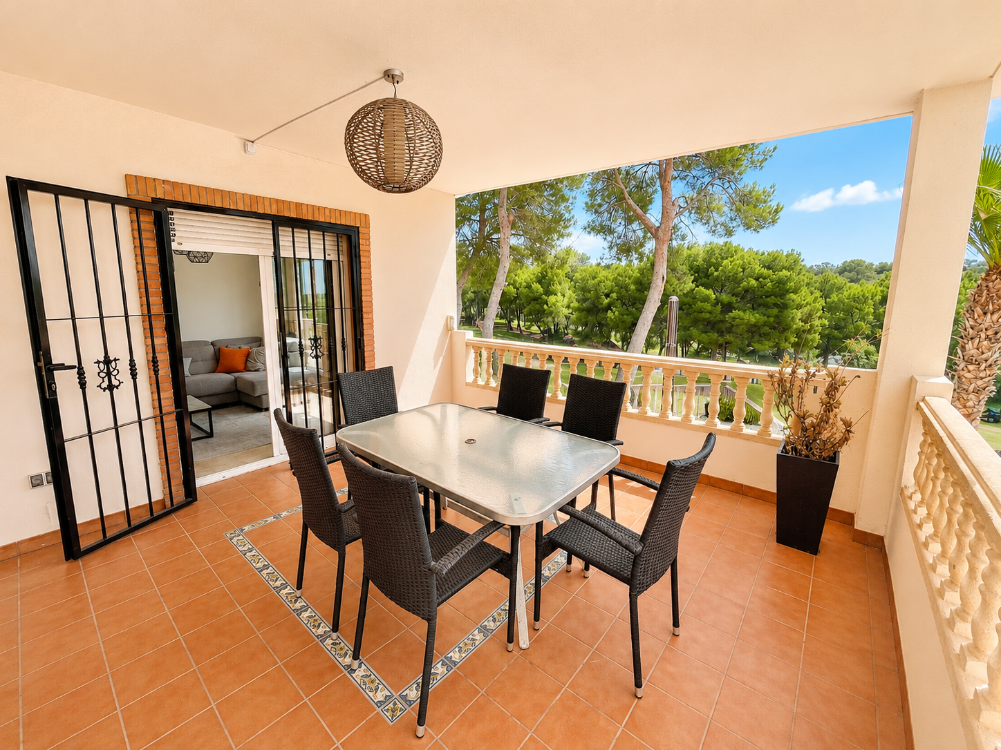 For sale - 5 Bedroom 3 Bathroom Villa in Orihuela Costa - Costa Blanca  - Alicante