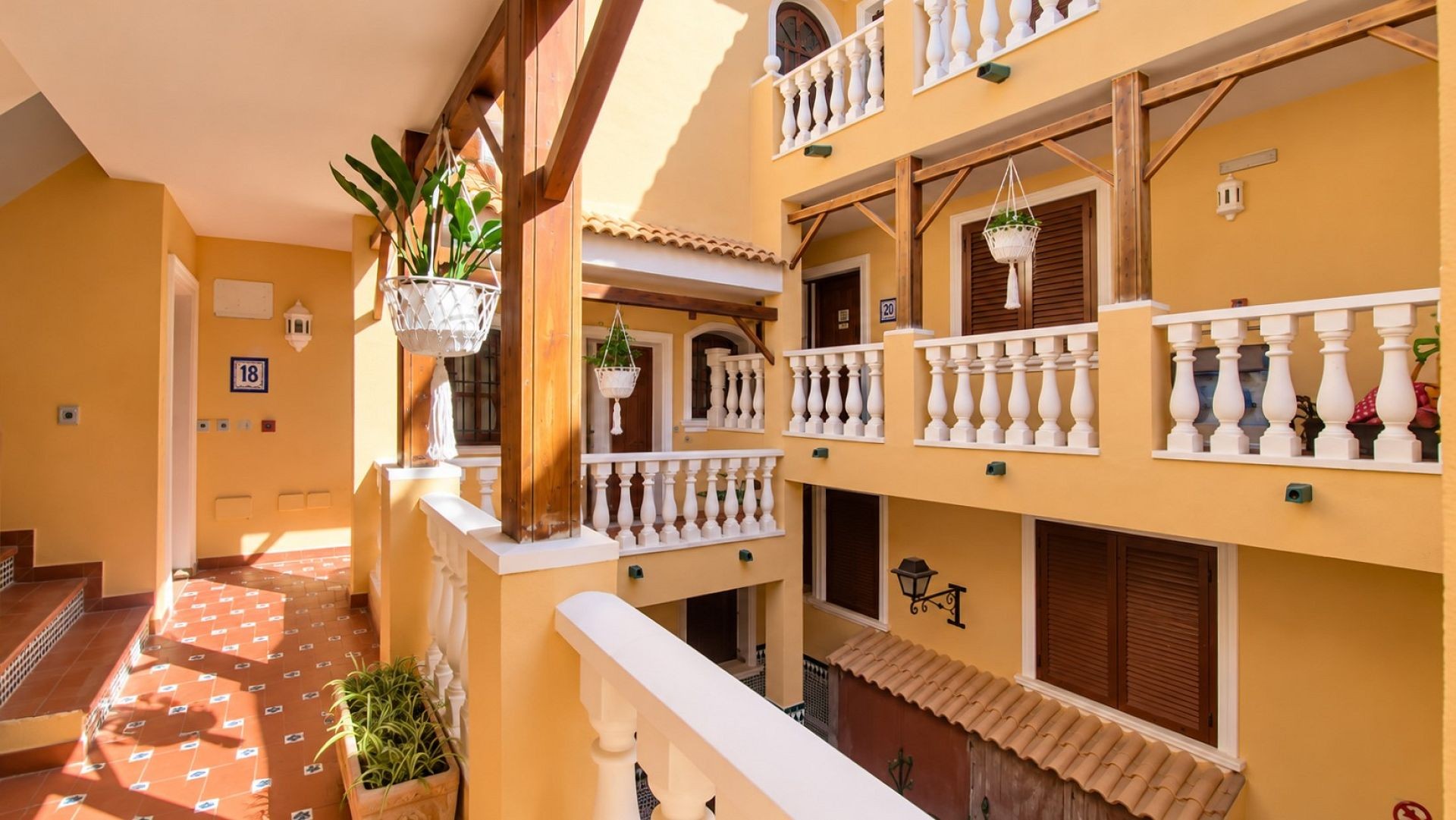 For sale - 3 Bedroom 2 Bathroom Apartment in Orihuela Costa - Costa Blanca  - Alicante