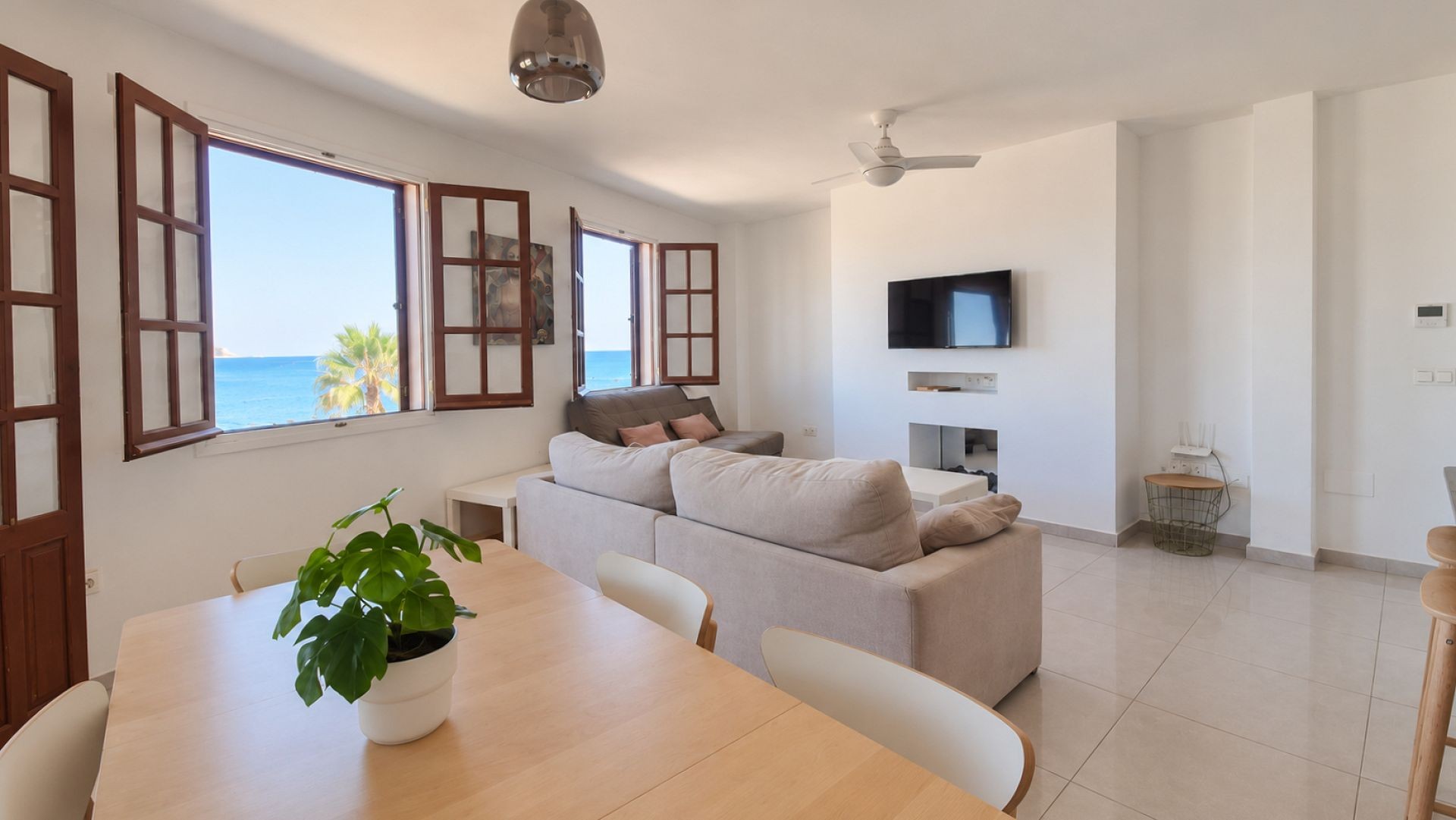 For sale - 3 Bedroom 2 Bathroom Apartment in Orihuela Costa - Costa Blanca  - Alicante
