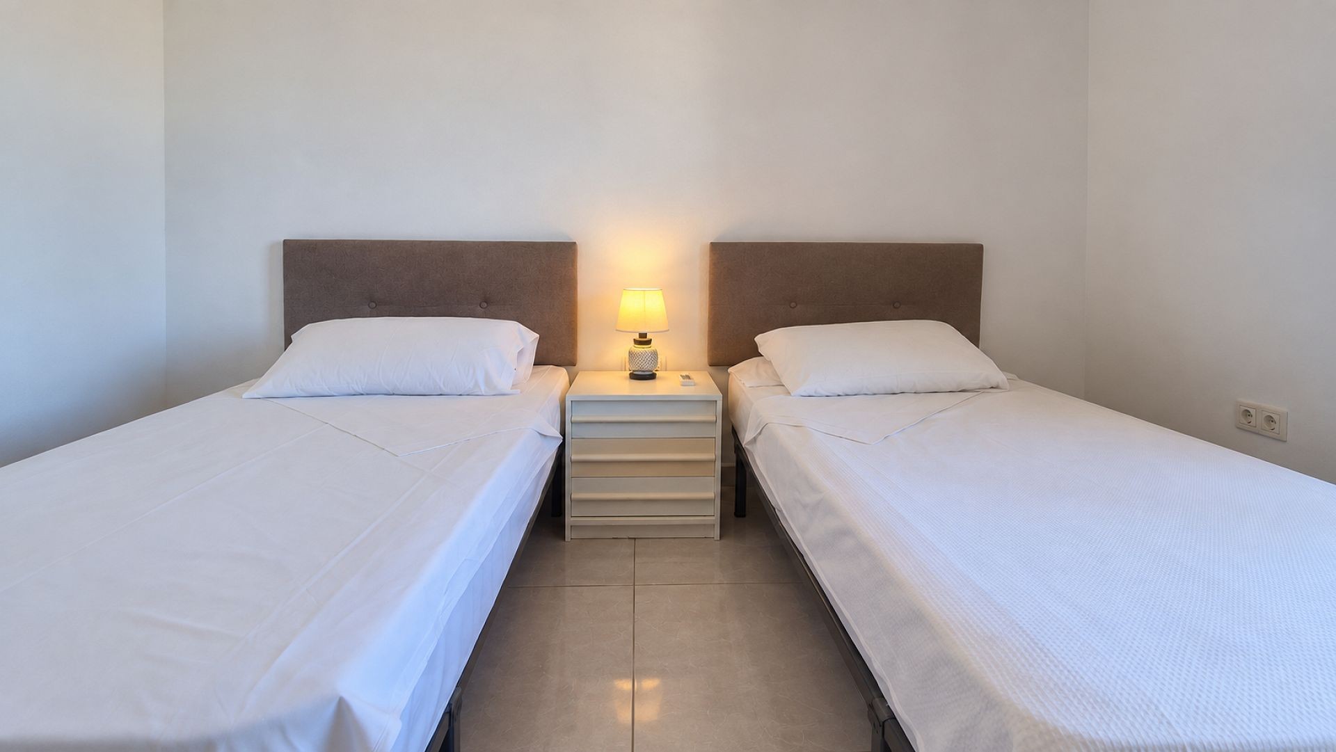 For sale - 3 Bedroom 2 Bathroom Apartment in Orihuela Costa - Costa Blanca  - Alicante