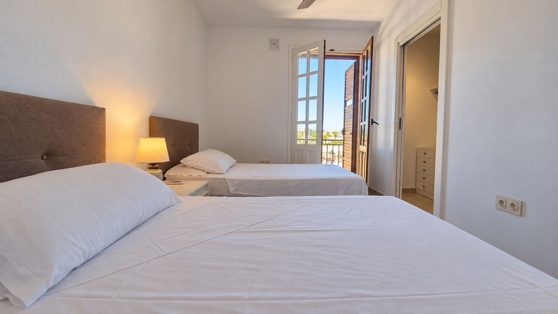For sale - 3 Bedroom 2 Bathroom Apartment in Orihuela Costa - Costa Blanca  - Alicante