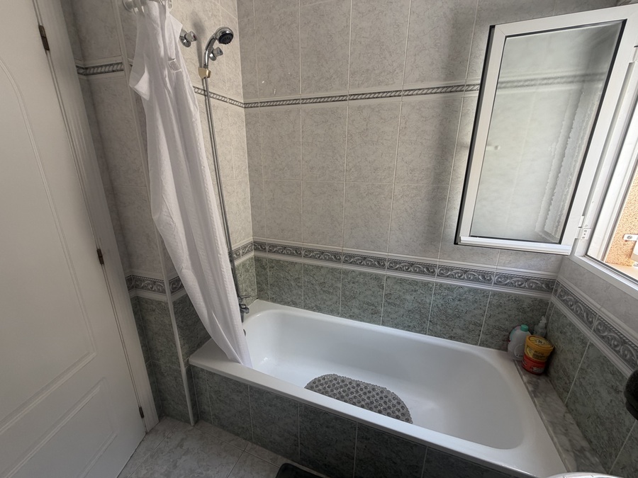 For sale - 3 Bedroom 2 Bathroom Villa in Ciudad Quesada - Costa Blanca  - Alicante