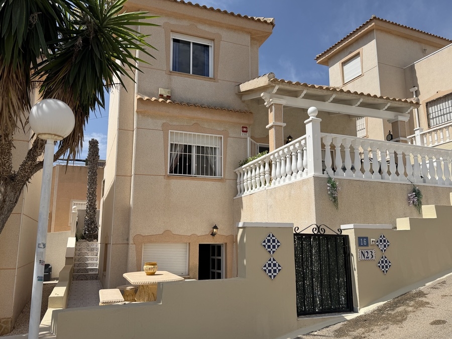 3 Bedroom 2 Bathroom Villa in Ciudad Quesada