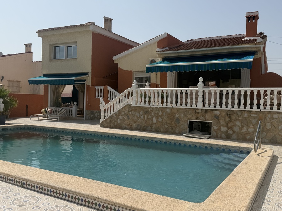 For sale - 4 Bedroom 4 Bathroom Villa in Ciudad Quesada - Costa Blanca  - Alicante