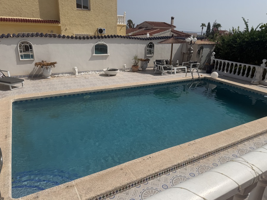 For sale - 4 Bedroom 4 Bathroom Villa in Ciudad Quesada - Costa Blanca  - Alicante