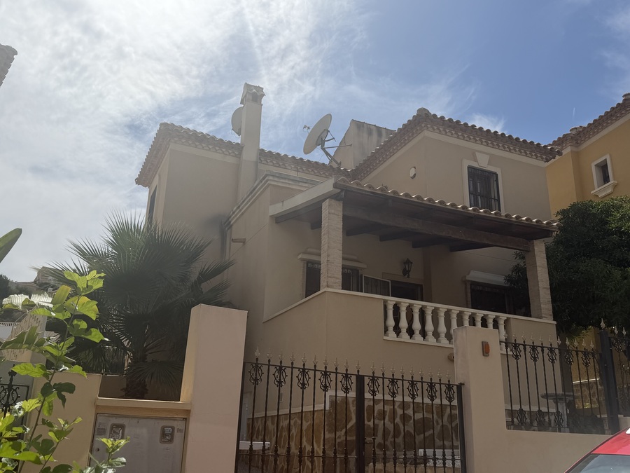 For sale - 3 Bedroom 2 Bathroom Villa in Ciudad Quesada - Costa Blanca  - Alicante