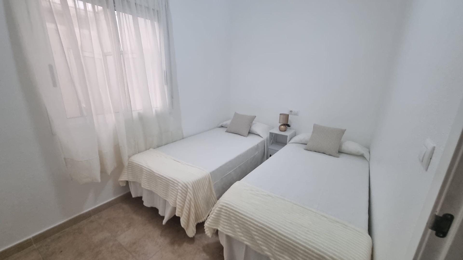 For sale - 2 Bedroom 1 Bathroom Bungalow in Torrevieja - Torreblanca  - Alicante