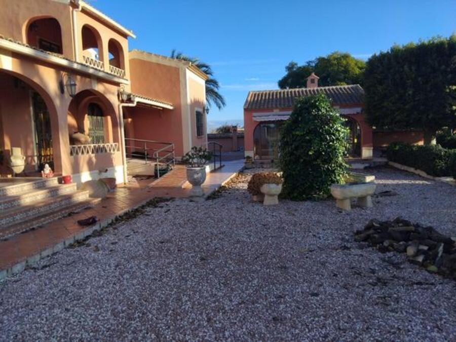 For sale - 5 Bedroom 4 Bathroom Villa in Dolores - Benijófar  - Alicante