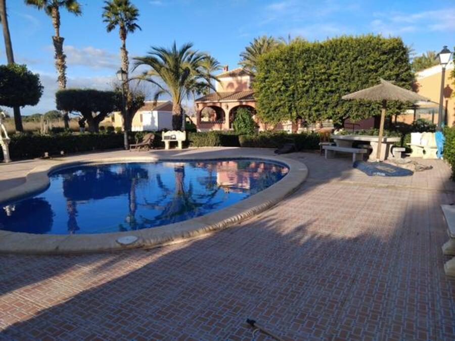 For sale - 5 Bedroom 4 Bathroom Villa in Dolores - Benijófar  - Alicante