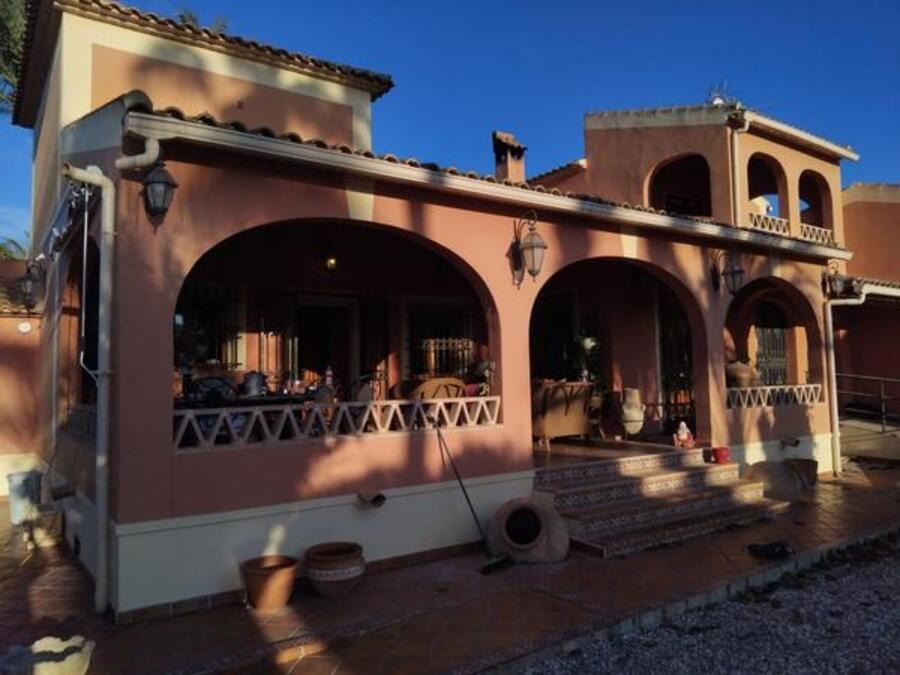 5 Bedroom 4 Bathroom Villa in Dolores