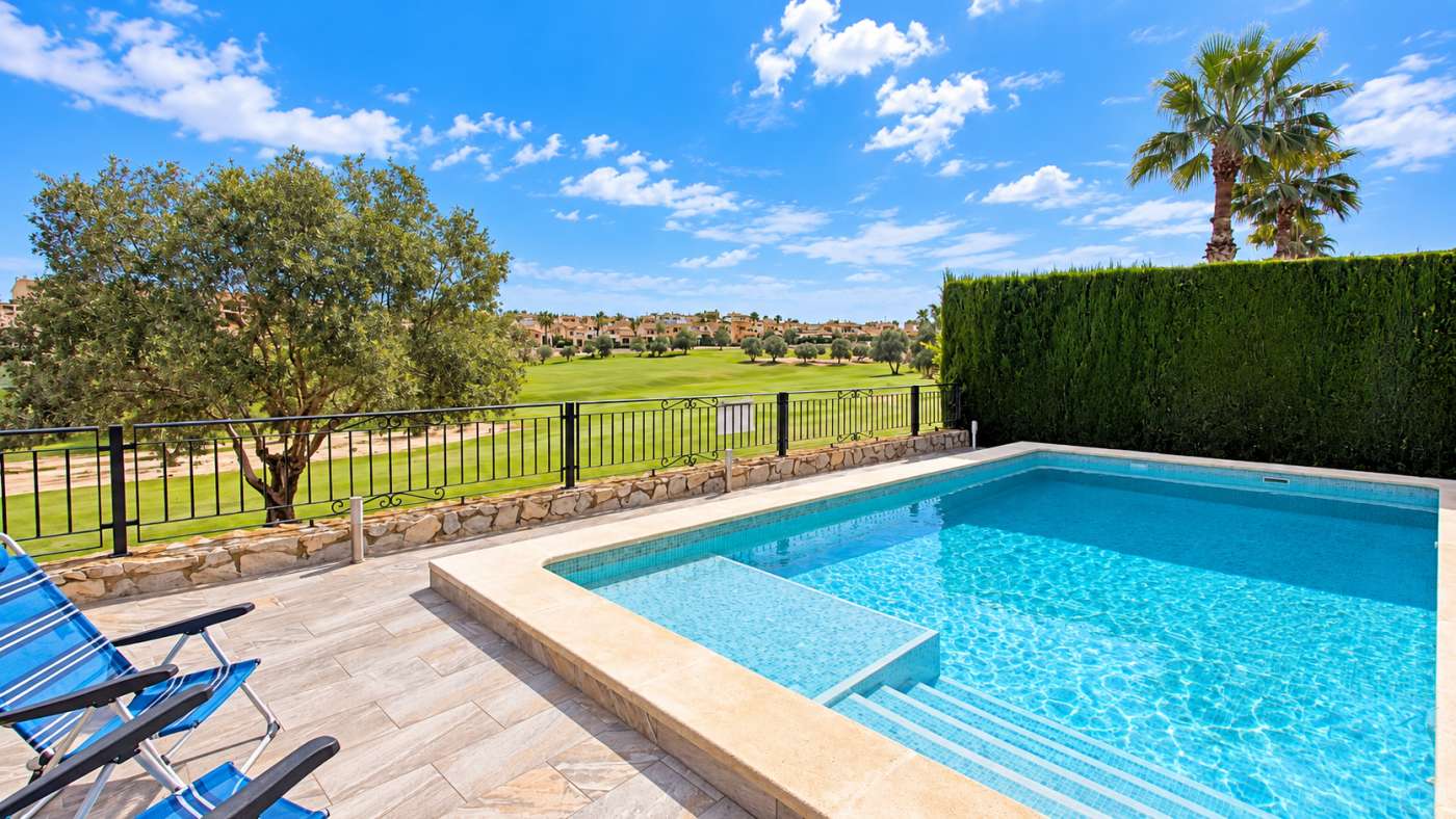 For sale - 3 Bedroom 2 Bathroom Villa in Algorfa - Inland  - Alicante