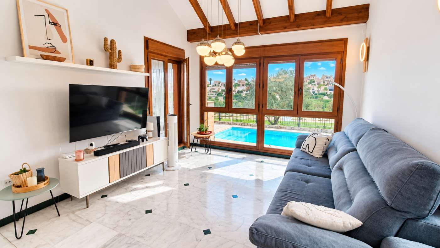 For sale - 3 Bedroom 2 Bathroom Villa in Algorfa - Inland  - Alicante