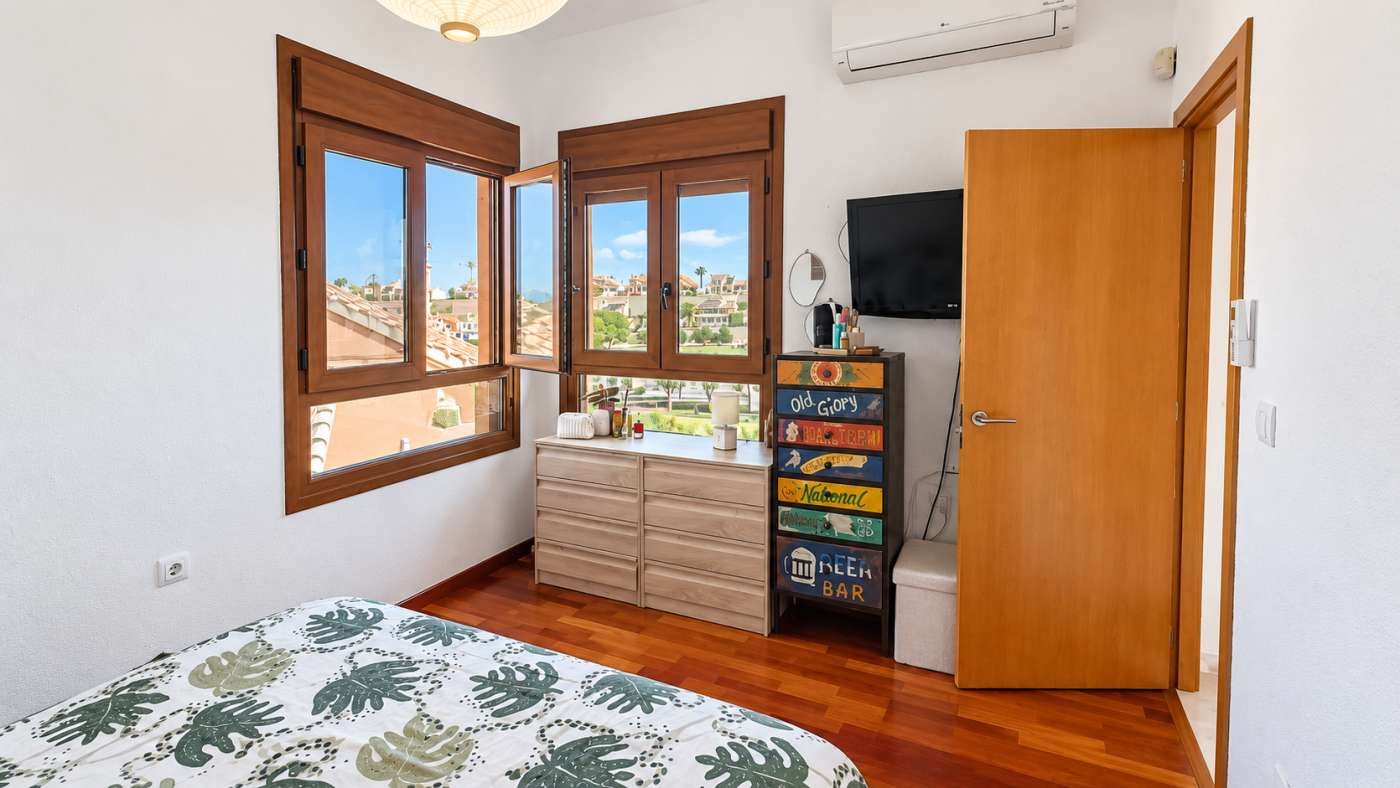 For sale - 3 Bedroom 2 Bathroom Villa in Algorfa - Inland  - Alicante