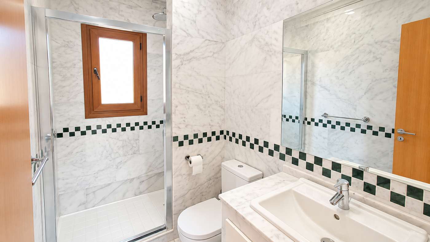 For sale - 3 Bedroom 2 Bathroom Villa in Algorfa - Inland  - Alicante