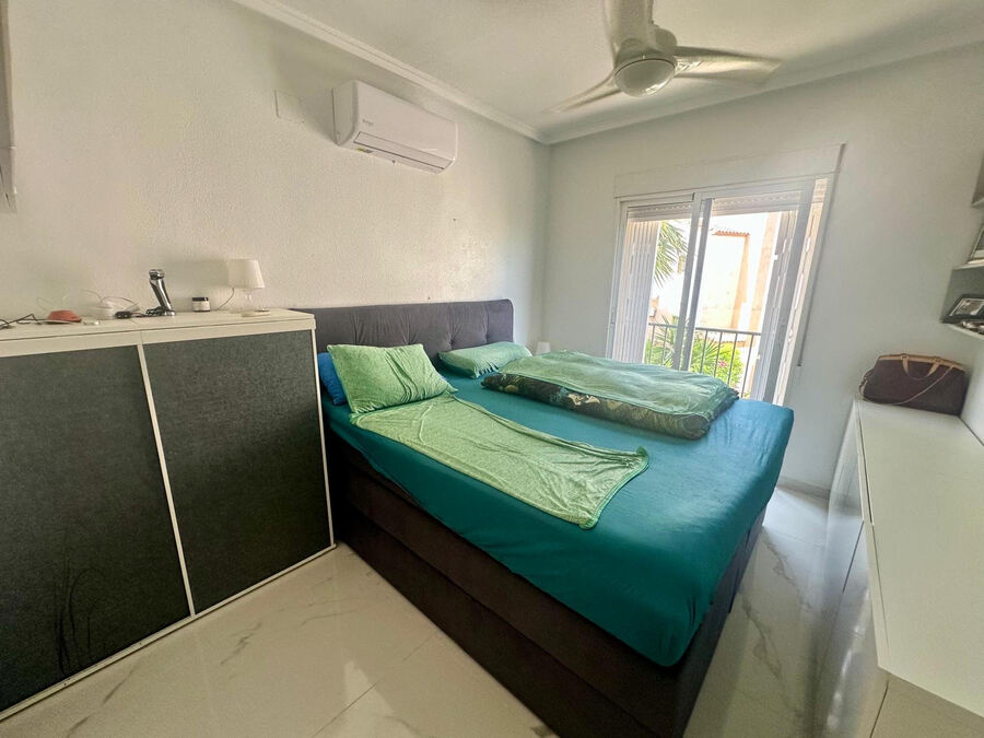 For sale - 3 Bedroom 2 Bathroom Villa in Algorfa - Inland  - Alicante