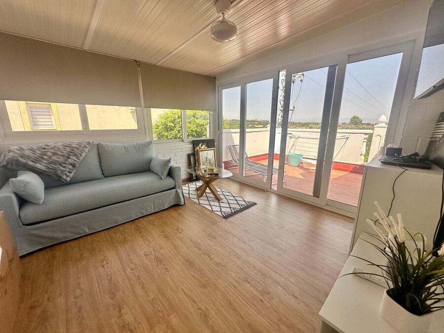 For sale - 3 Bedroom 2 Bathroom Villa in Algorfa - Inland  - Alicante