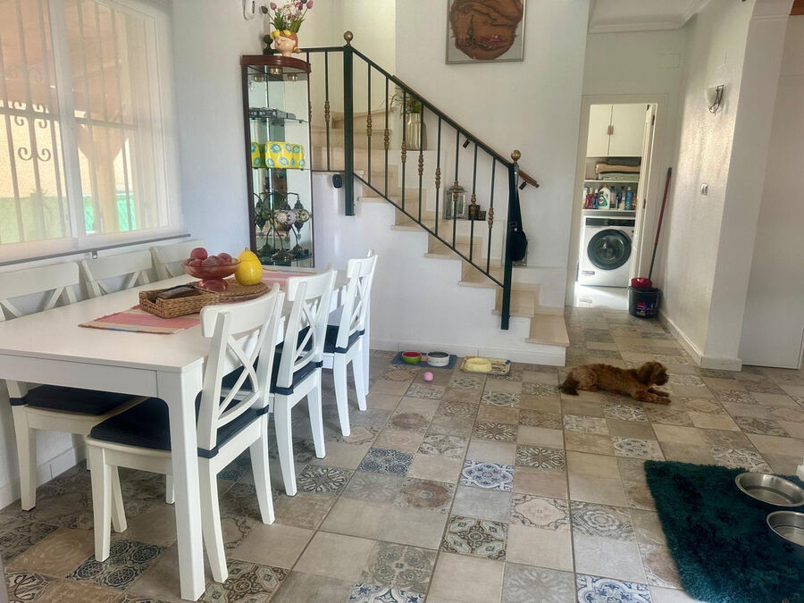 For sale - 3 Bedroom 2 Bathroom Villa in Algorfa - Inland  - Alicante