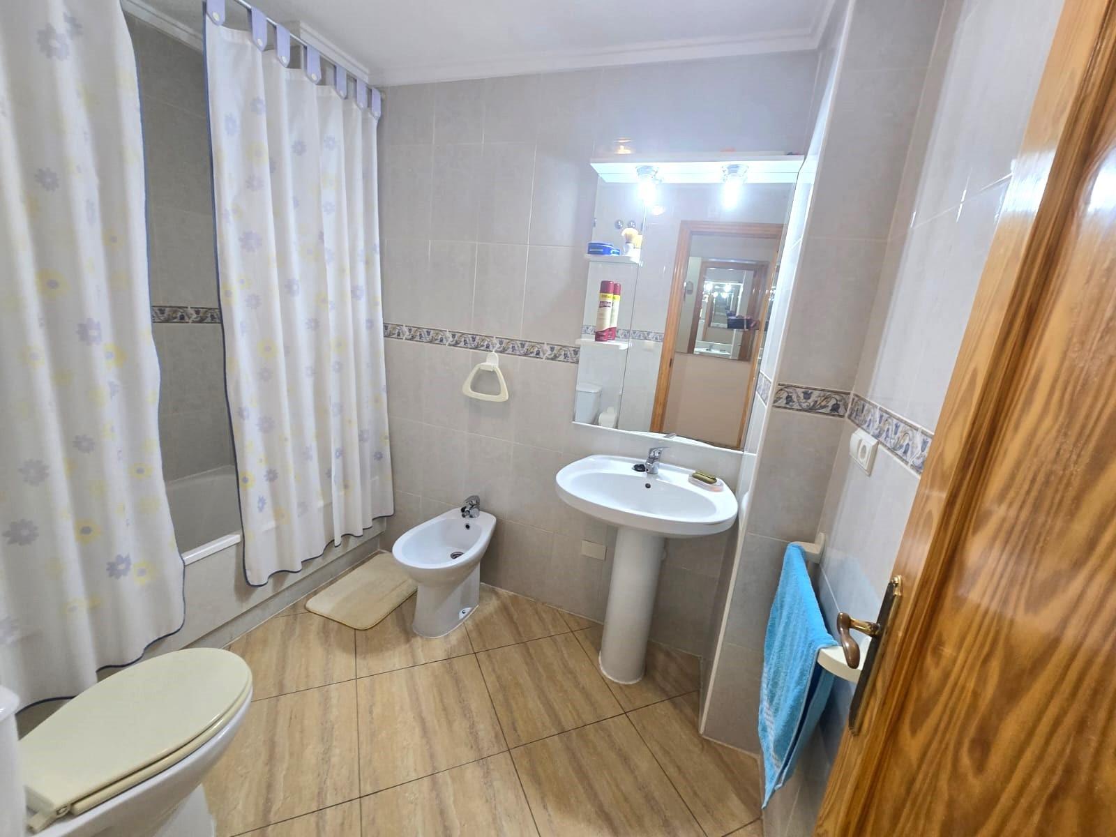 For sale - 2 Bedroom 2 Bathroom Apartment in Torrevieja - Playa Del Cura  - Alicante