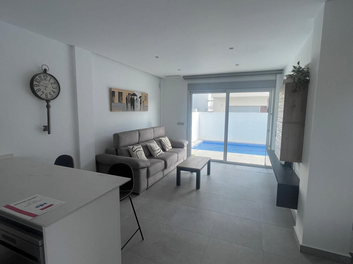 For sale - 3 Bedroom 3 Bathroom Villa in San Fulgencio - Costa Blanca  - Alicante