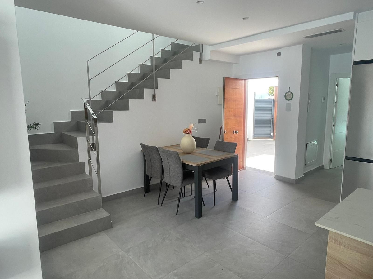 For sale - 3 Bedroom 3 Bathroom Villa in San Fulgencio - Costa Blanca  - Alicante