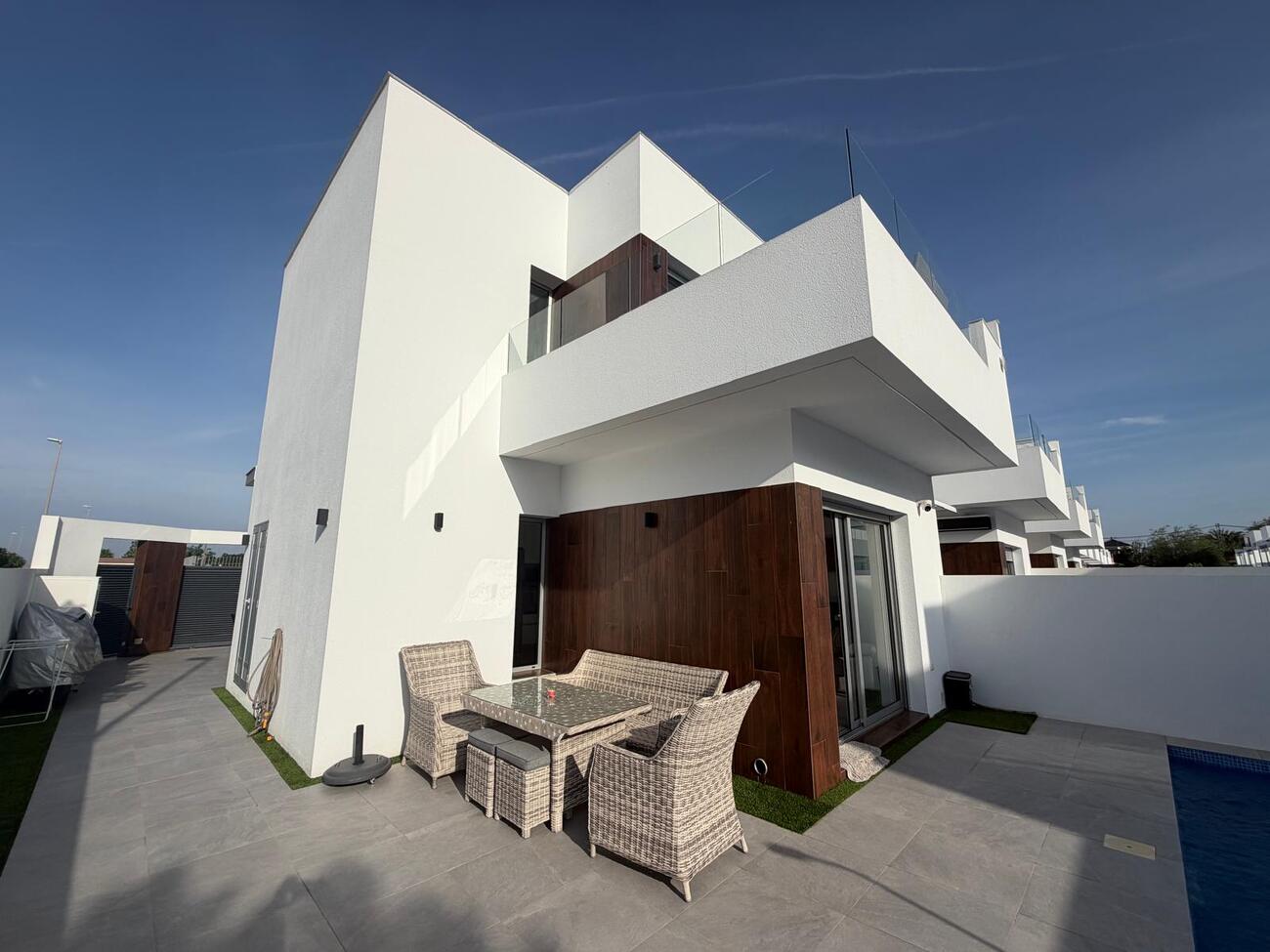 For sale - 3 Bedroom 3 Bathroom Villa in San Fulgencio - Costa Blanca  - Alicante