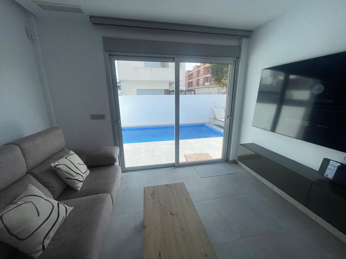 For sale - 3 Bedroom 3 Bathroom Villa in San Fulgencio - Costa Blanca  - Alicante