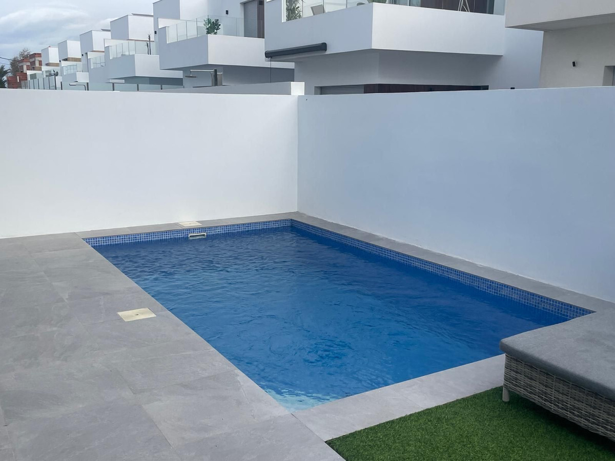 For sale - 3 Bedroom 3 Bathroom Villa in San Fulgencio - Costa Blanca  - Alicante