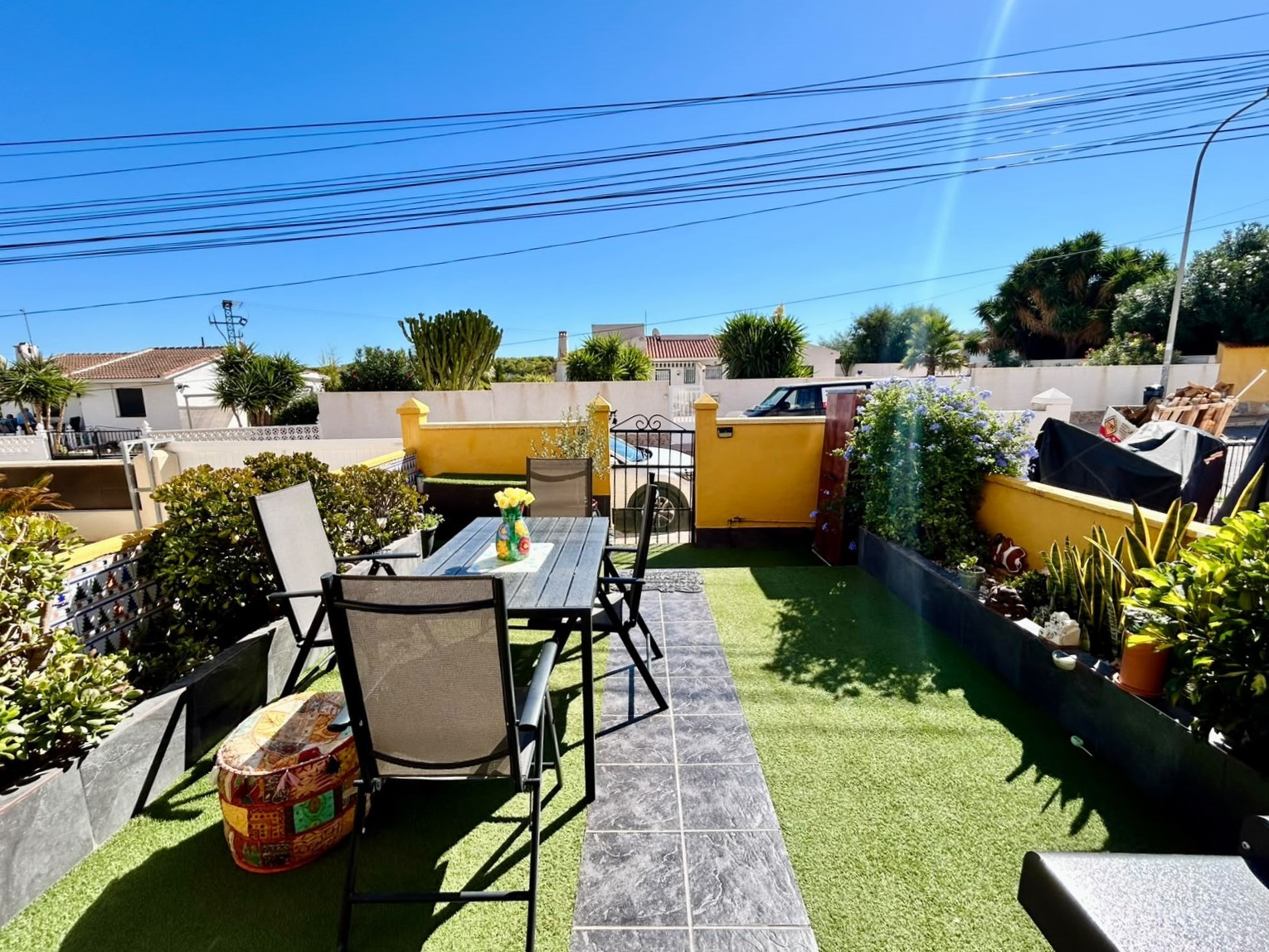 For sale - 3 Bedroom 1 Bathroom Town House in Torrevieja - Costa Blanca  - Alicante