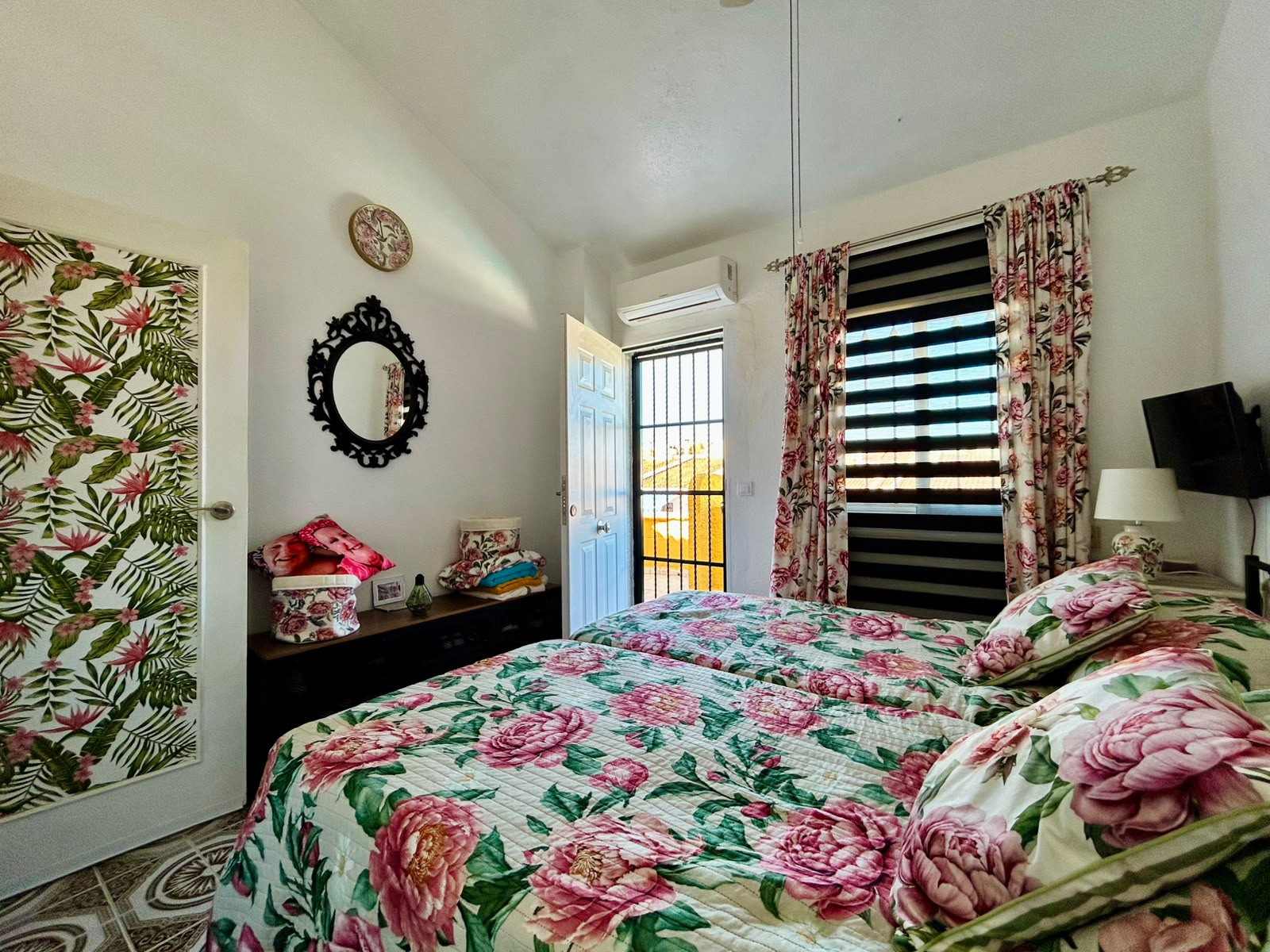 For sale - 3 Bedroom 1 Bathroom Town House in Torrevieja - Costa Blanca  - Alicante