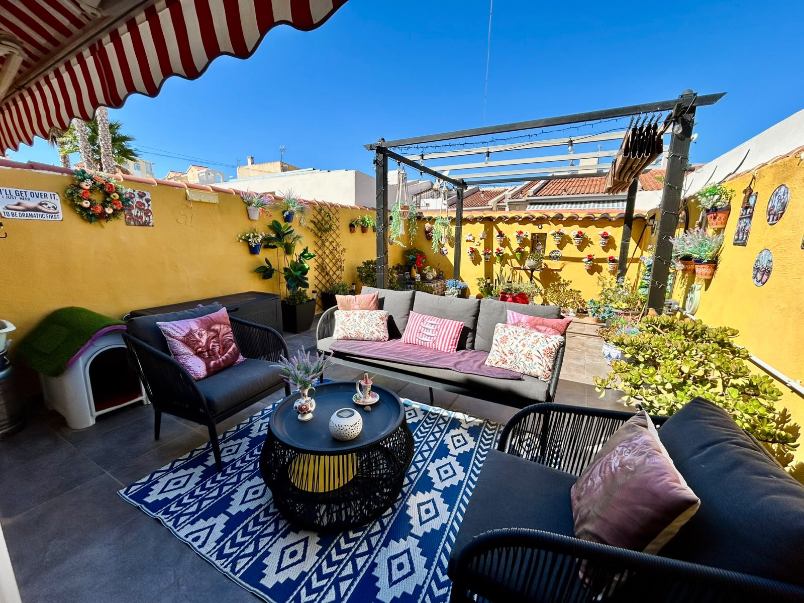 For sale - 3 Bedroom 1 Bathroom Town House in Torrevieja - Costa Blanca  - Alicante