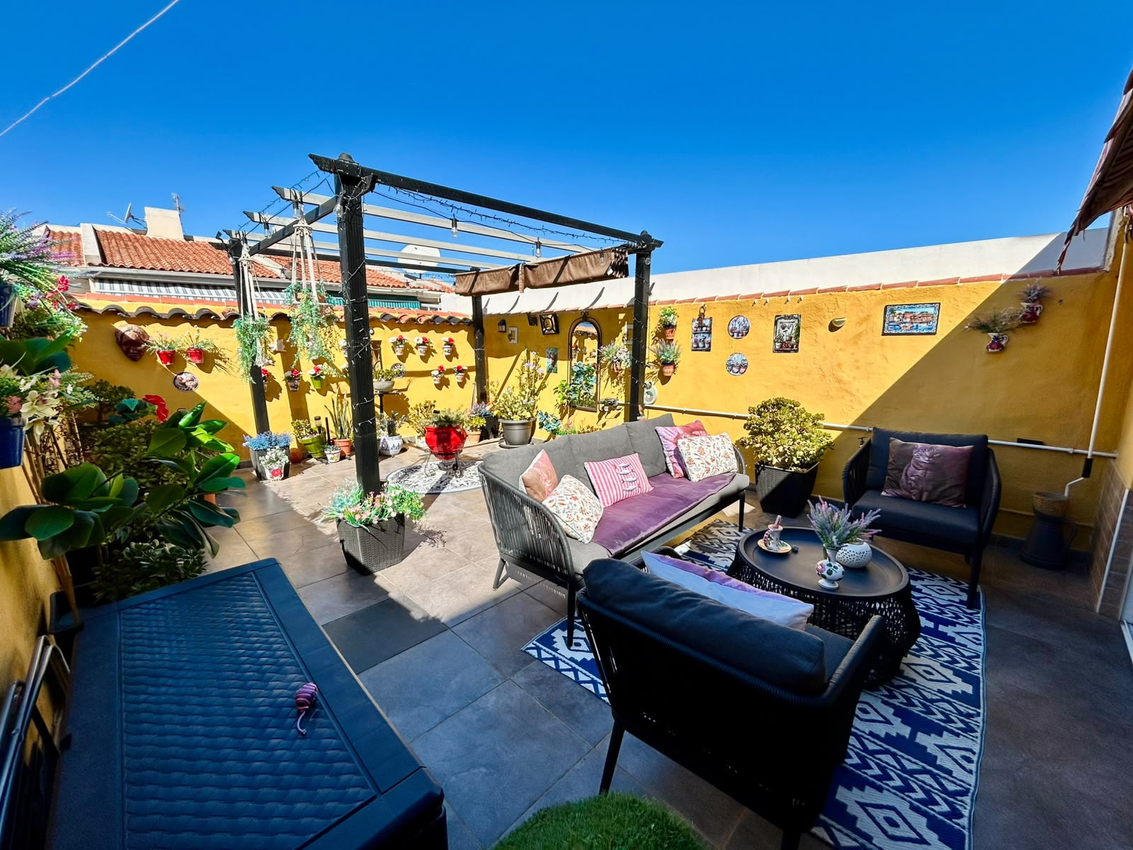 For sale - 3 Bedroom 1 Bathroom Town House in Torrevieja - Costa Blanca  - Alicante
