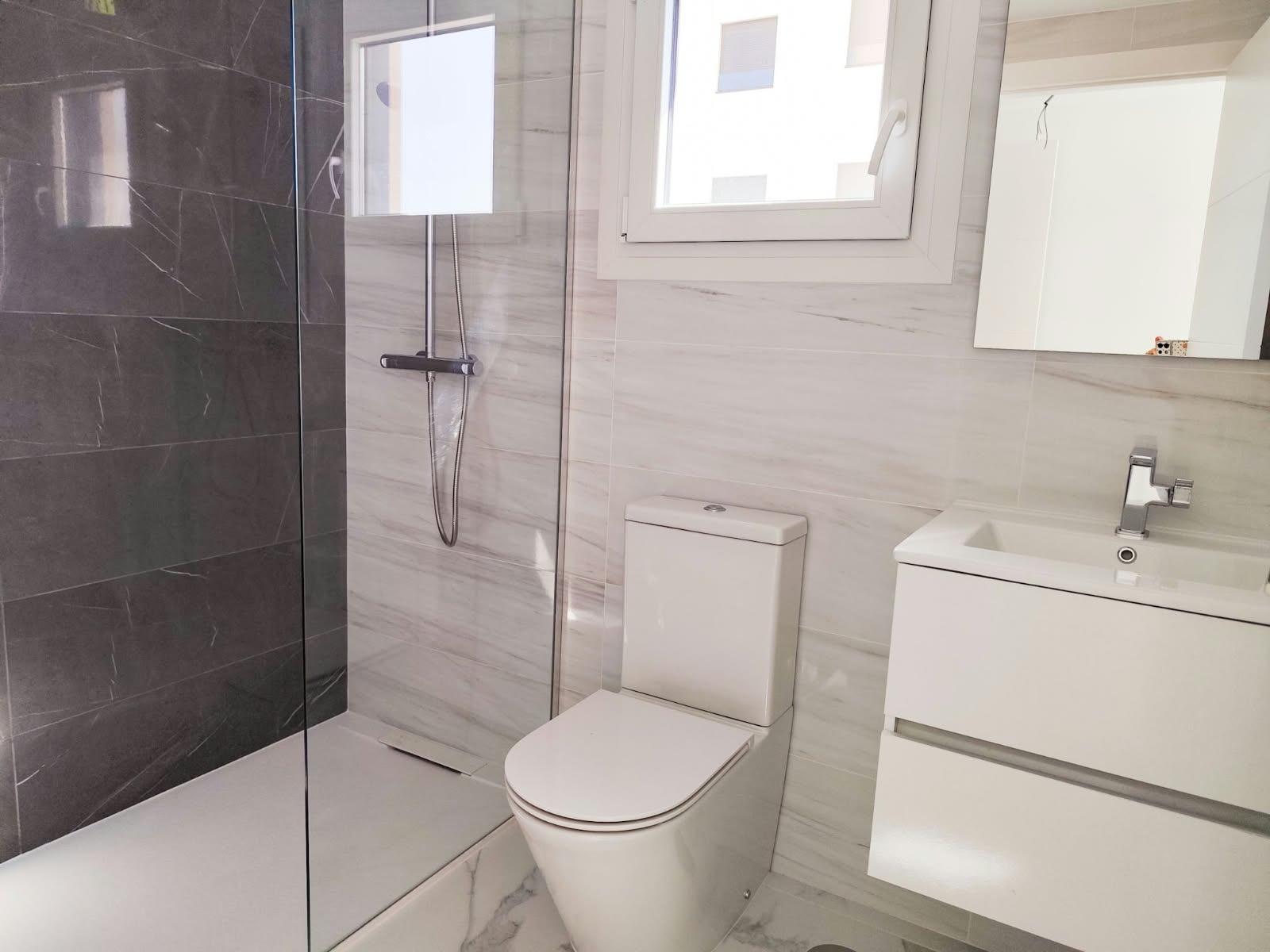 For sale - 3 Bedroom 2 Bathroom Apartment in Orihuela Costa - Punta Prima  - Alicante
