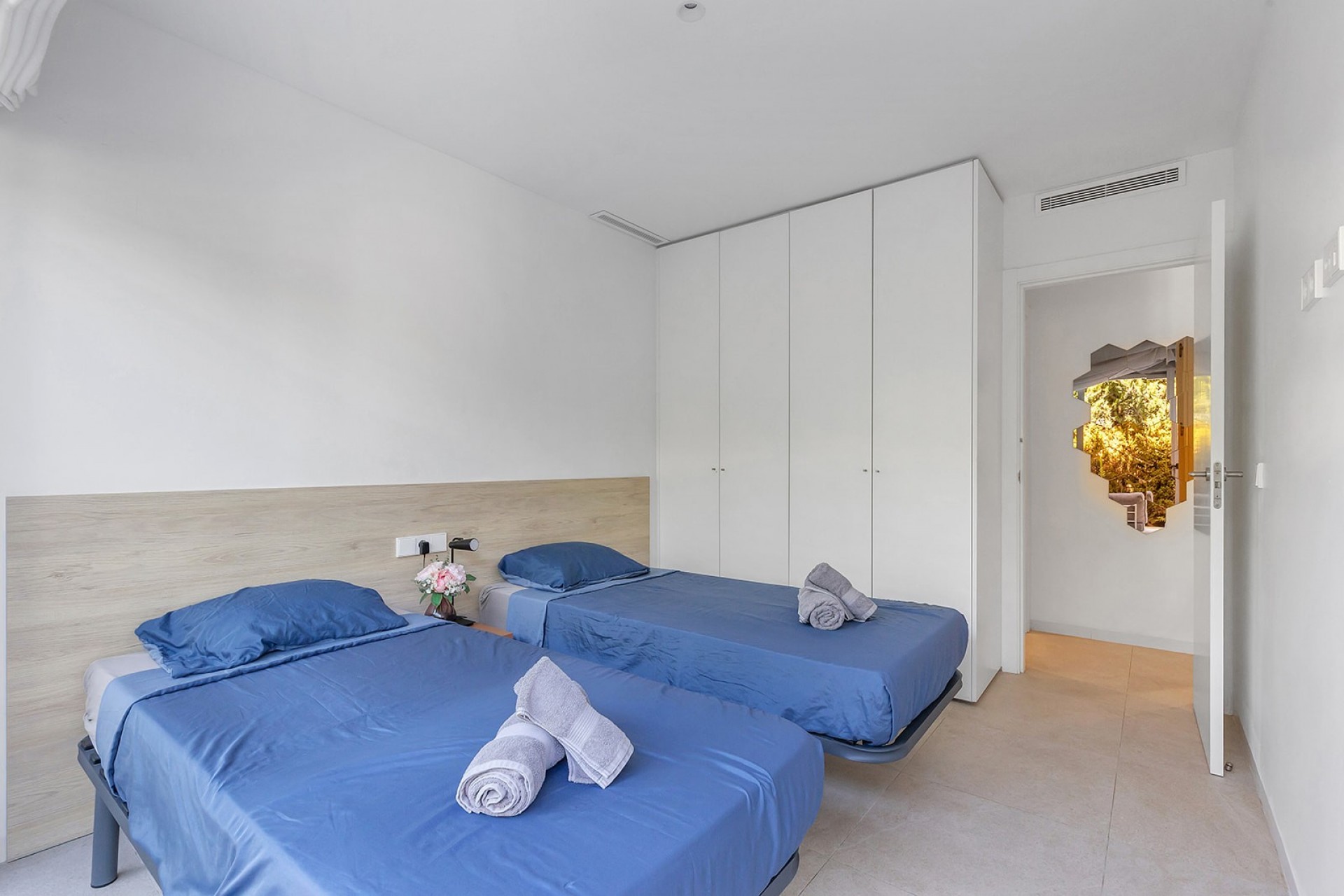 For sale - 2 Bedroom 2 Bathroom Apartment in Torrevieja - Costa Blanca  - Alicante
