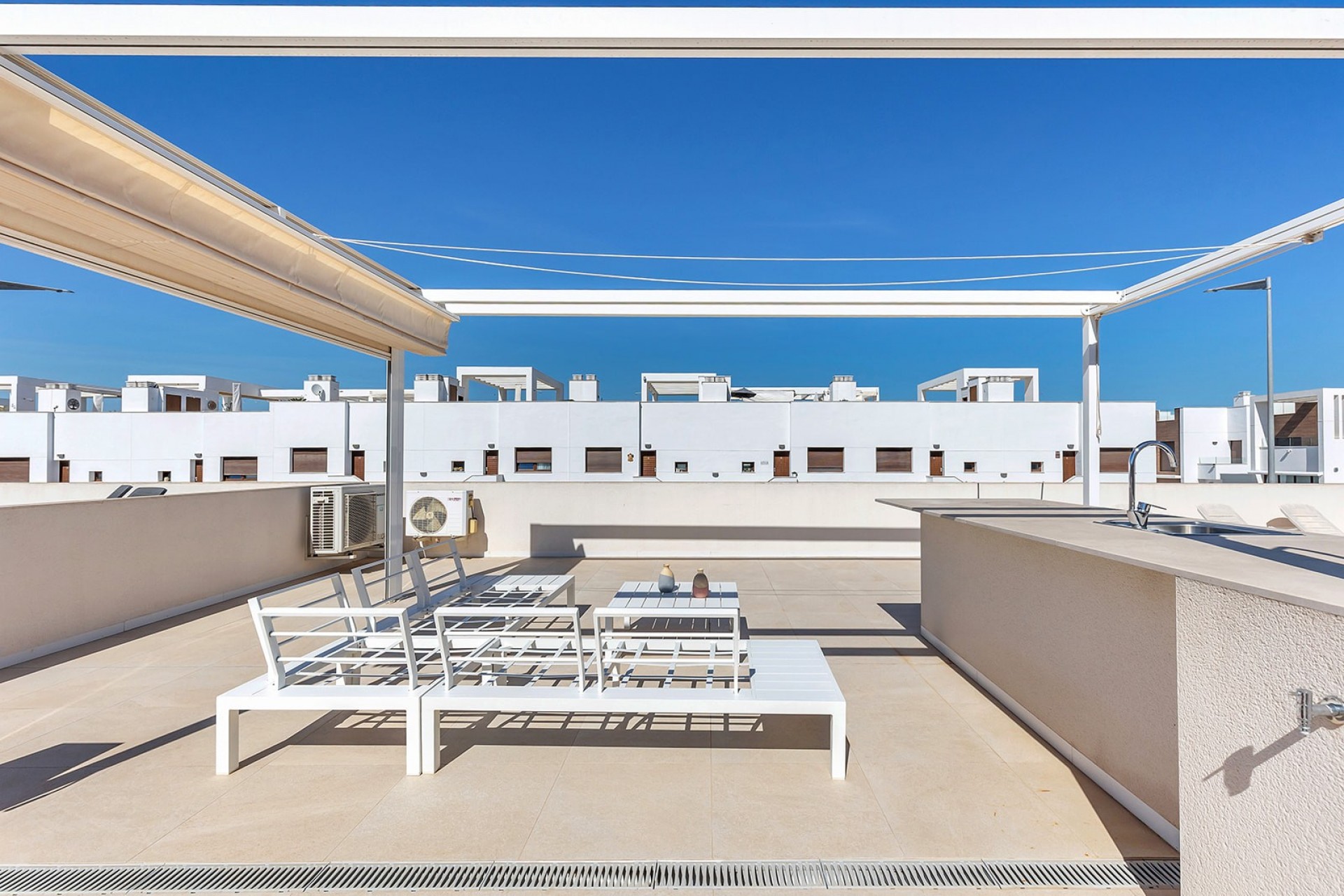 For sale - 2 Bedroom 2 Bathroom Apartment in Torrevieja - Costa Blanca  - Alicante