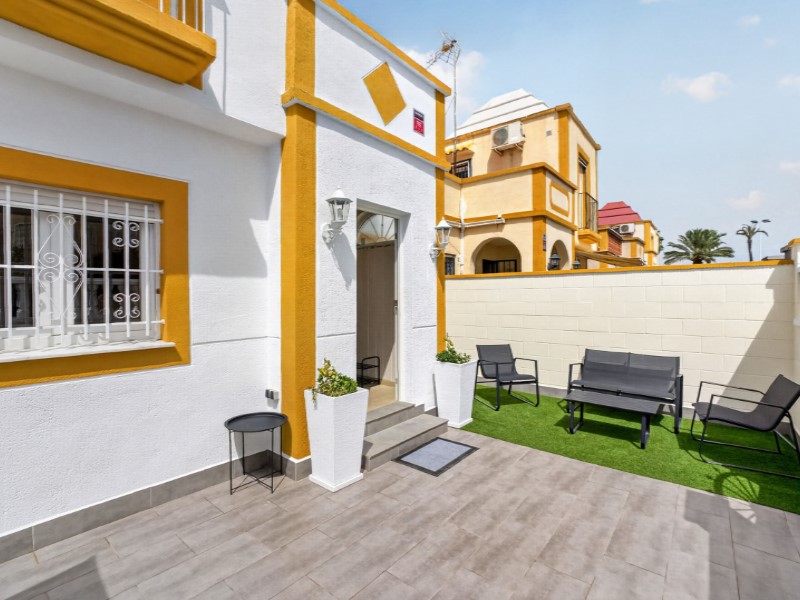 House in Torrevieja - Image 2