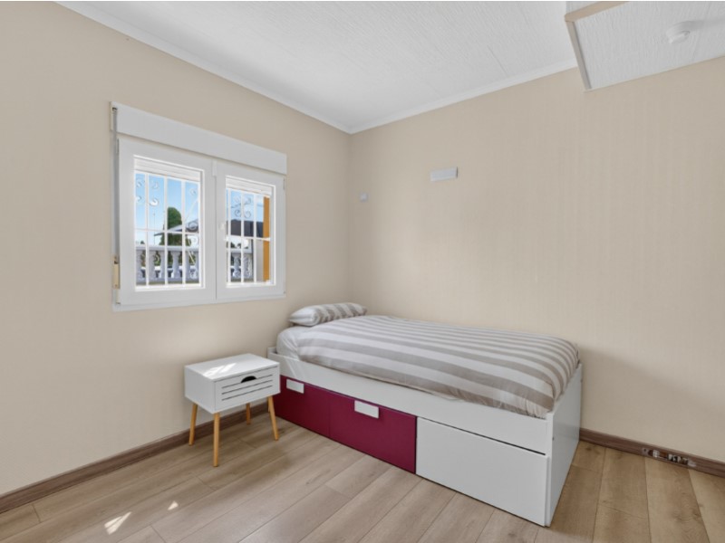 For sale - 3 Bedroom 1 Bathroom Town House in Torrevieja - Costa Blanca  - Alicante