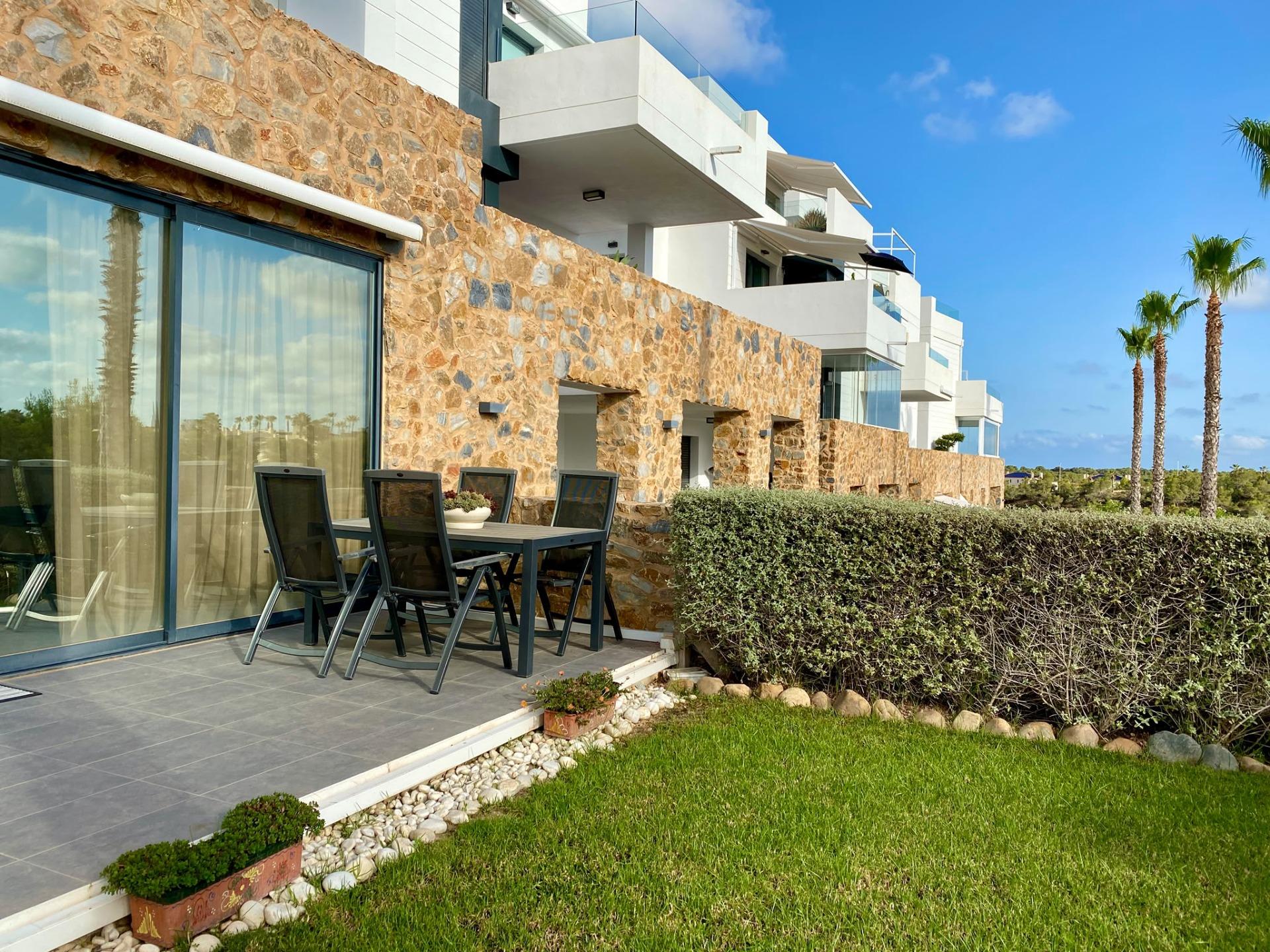 For sale - 3 Bedroom 2 Bathroom Ground floor Bungalow in Las Ramblas - Las Ramblas  - Alicante