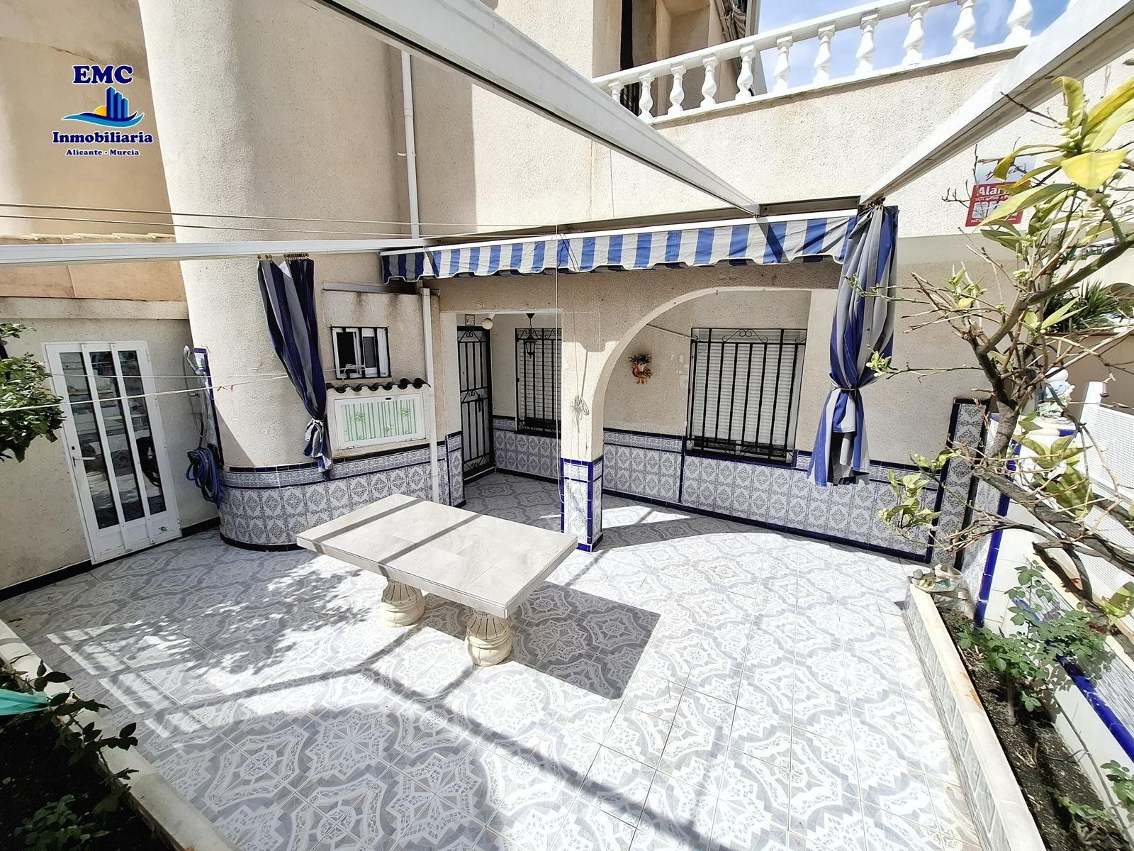 For sale - 5 Bedroom 3 Bathroom Quad House in Torrevieja - Carrefour  - Alicante