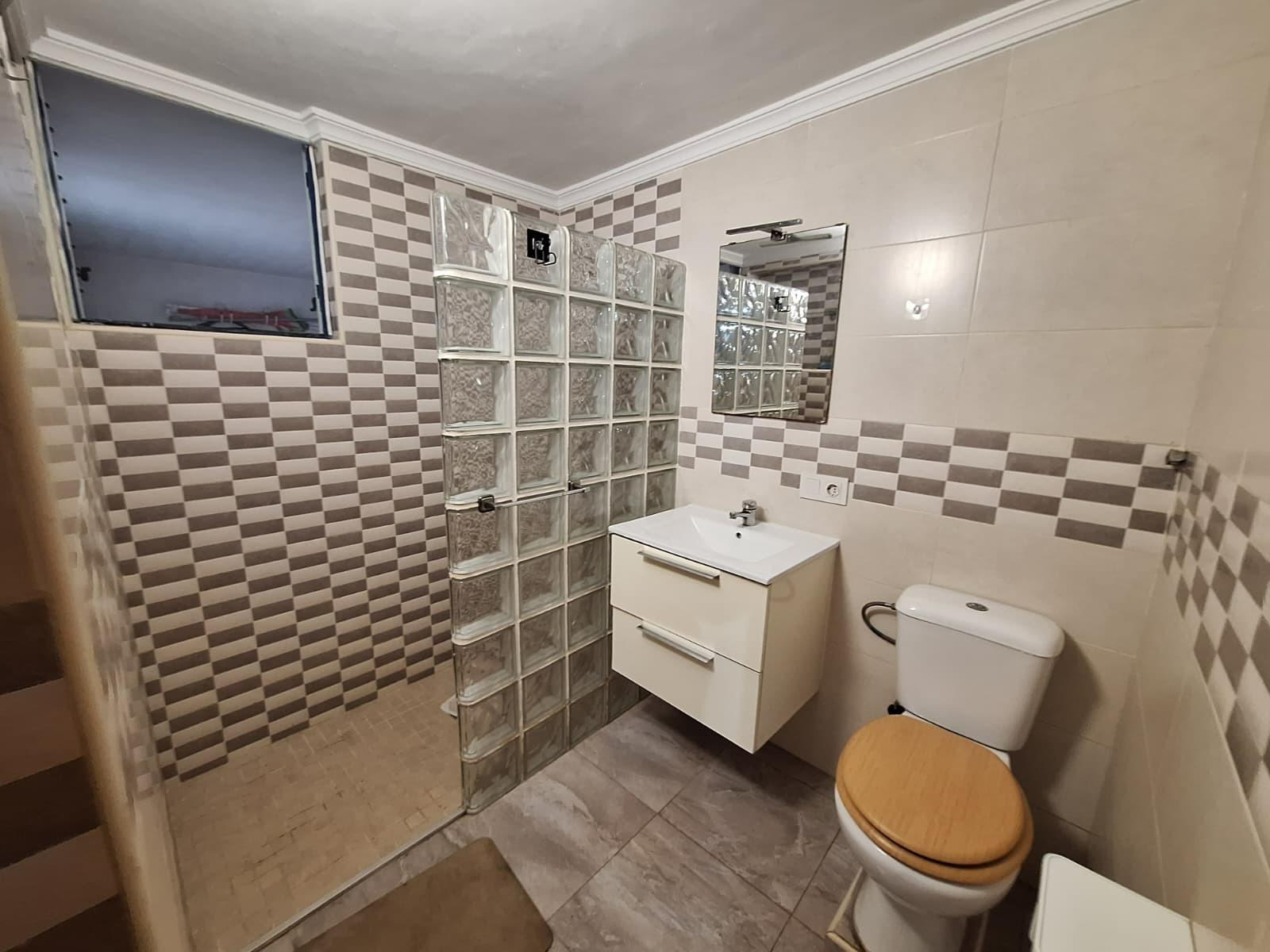 For sale - 5 Bedroom 3 Bathroom Quad House in Torrevieja - Carrefour  - Alicante