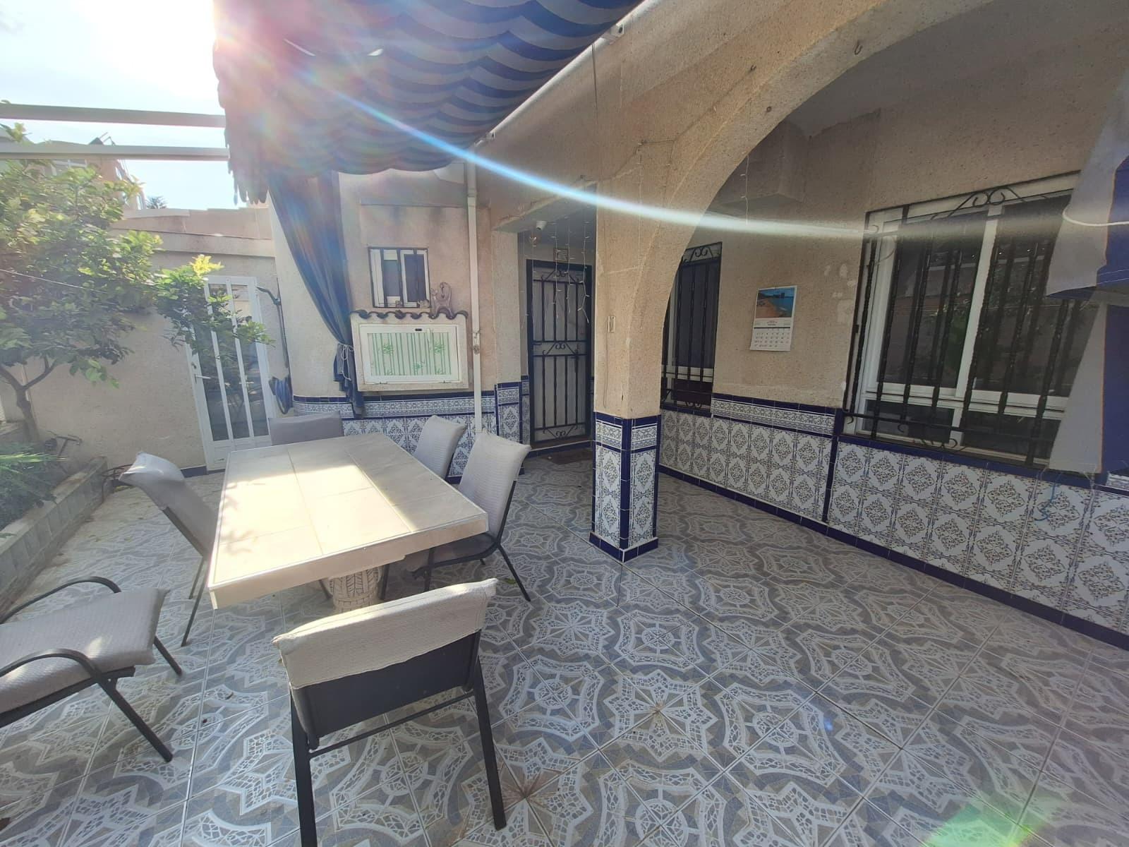 For sale - 5 Bedroom 3 Bathroom Quad House in Torrevieja - Carrefour  - Alicante